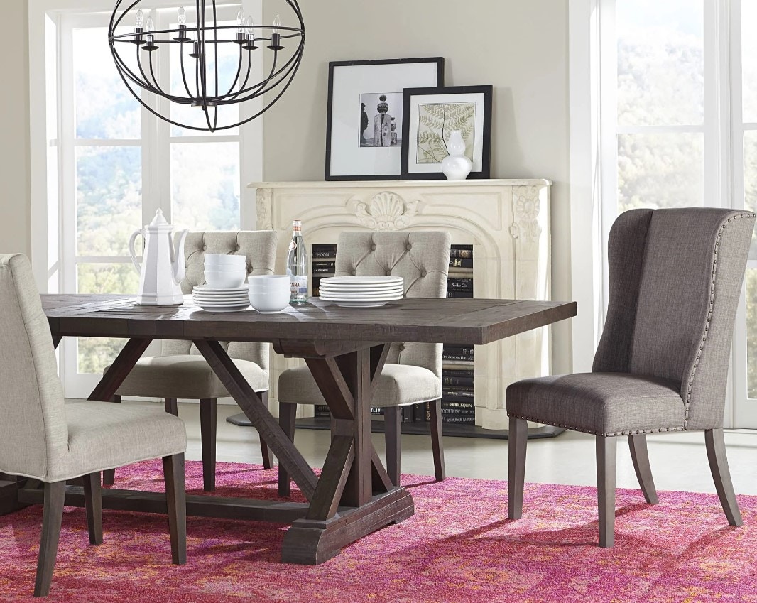 Extension dining outlet table set